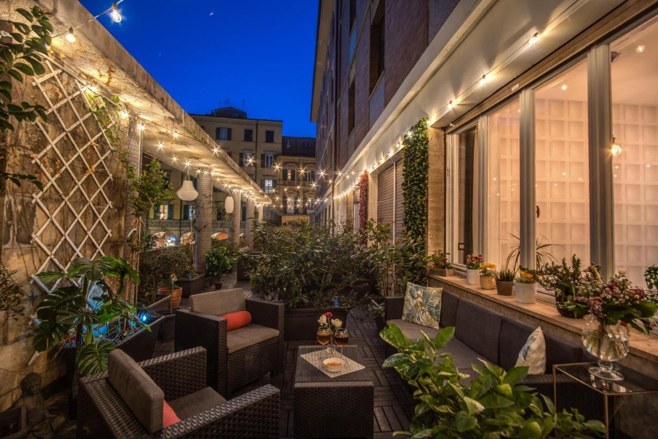 Aweshomeitaly - White Mirrors Apartment Pisa Exterior foto