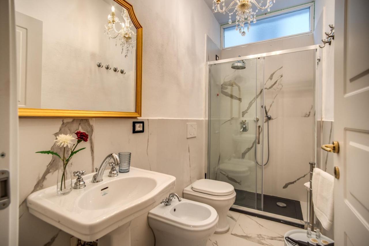 Aweshomeitaly - White Mirrors Apartment Pisa Exterior foto