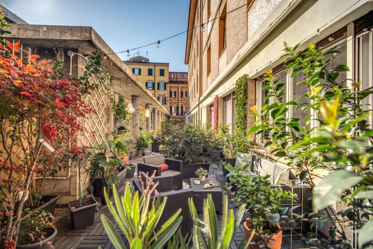 Aweshomeitaly - White Mirrors Apartment Pisa Exterior foto